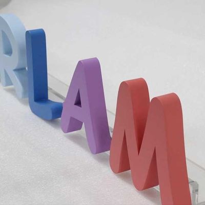 Schönheits-Salon öffnen Zeichen-Werbungs-Laser des Buchstabe-3D schnitt Stärke des Metalllogo-3cm