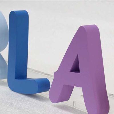 Schönheits-Salon öffnen Zeichen-Werbungs-Laser des Buchstabe-3D schnitt Stärke des Metalllogo-3cm