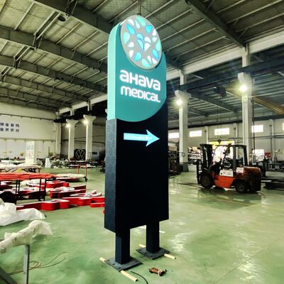 Kanalbuchstaben-Schild 3D-Buchstaben-Schild Dienste, die kundenspezifische Schildlösungen für Einzelhandel, Gastgewerbe und Corporate Branding anbieten