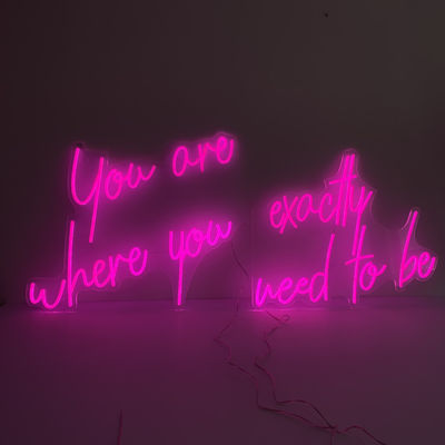 HIGHSPAN personifizierte Neonbuchstaben des kanal-3d mit Acrylbrett