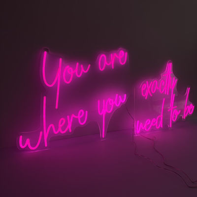 HIGHSPAN personifizierte Neonbuchstaben des kanal-3d mit Acrylbrett