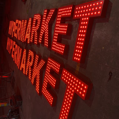 Gelochtes Loch-helle oben geführte Kanal-Buchstaben riesiges wasserdichtes IP67 im Freien