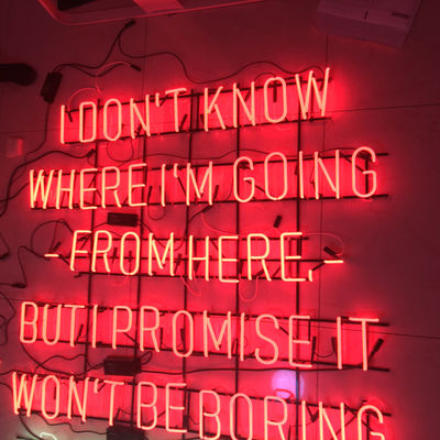 Geschäfts-Dekorations-Metallrahmen-helle Wort-Neonzeichen für Wand